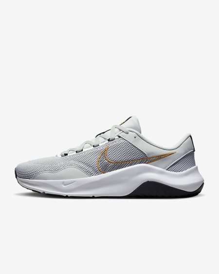 Nike Legend Essential 3 Next Nature